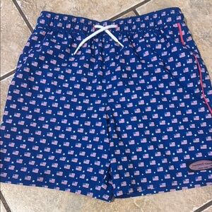 Vineyard Vines Flag Print Swim Trunks 🇺🇸🇺🇸 kids M